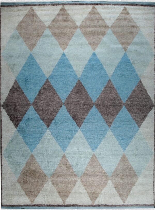 A low pile rug featuring an argyle pattern of diamonds in blue, taupe, and light gray.