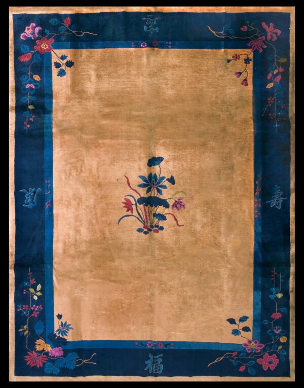 Elegant floral design on golden background