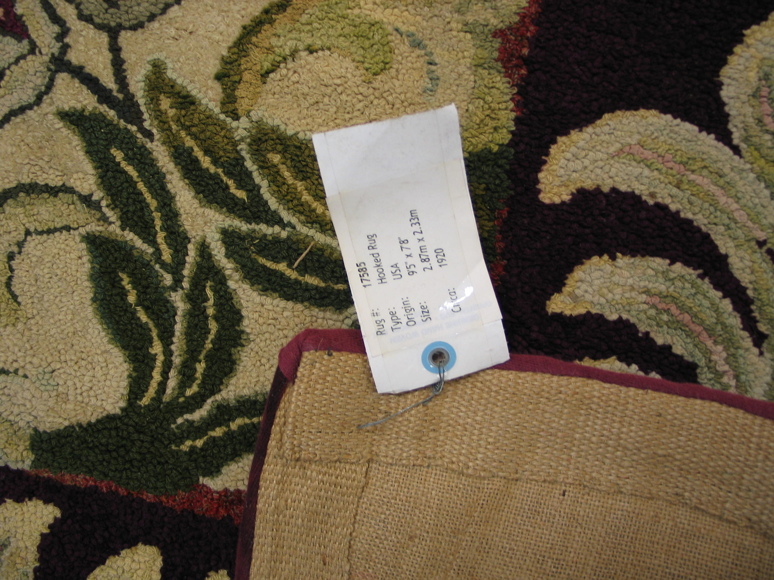 Looped Rug Vintage Antique Floral Hooked Loop Pile Rug from 1935