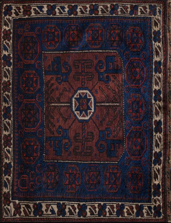 Intricate patterned vintage wool rug