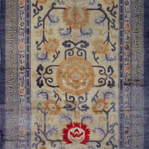 Artistic Floral Pattern Light Color Antique Luxurious Chinese Silk Rug
