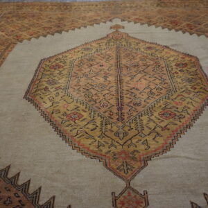 Intricate design on oversized wool rug