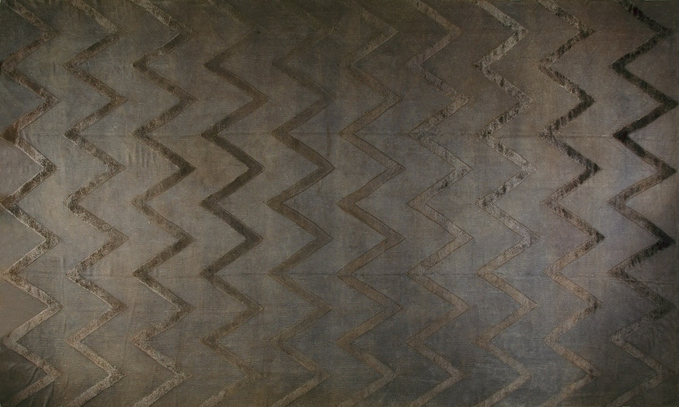 Vintage oversized french art deco flat weave rug featuring a gray and cream geometric pattern - by rugs on net