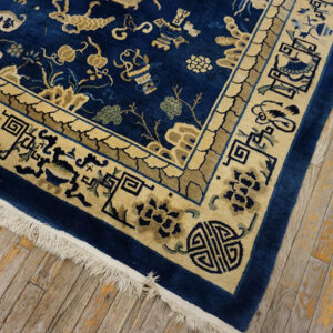 Intricate Early 20th Century Chinese Peking Carpet ( 8'2'' x 10'4'' - 250 x 315 )patterns on a carpet