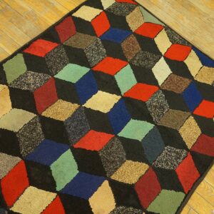 Colorful geometric cube pattern rug by Rugs On Net
