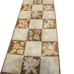 Checkerboard floral runner rug detail by Rugs On Net