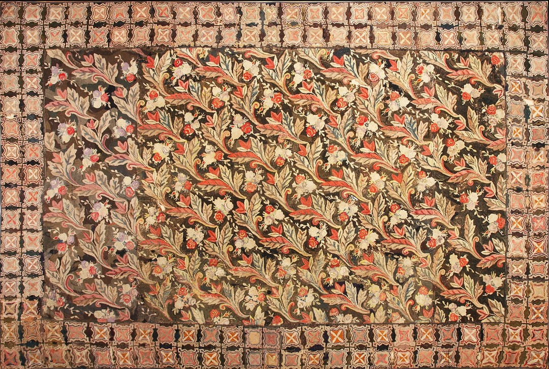 Antique large american hooked rug american knotted