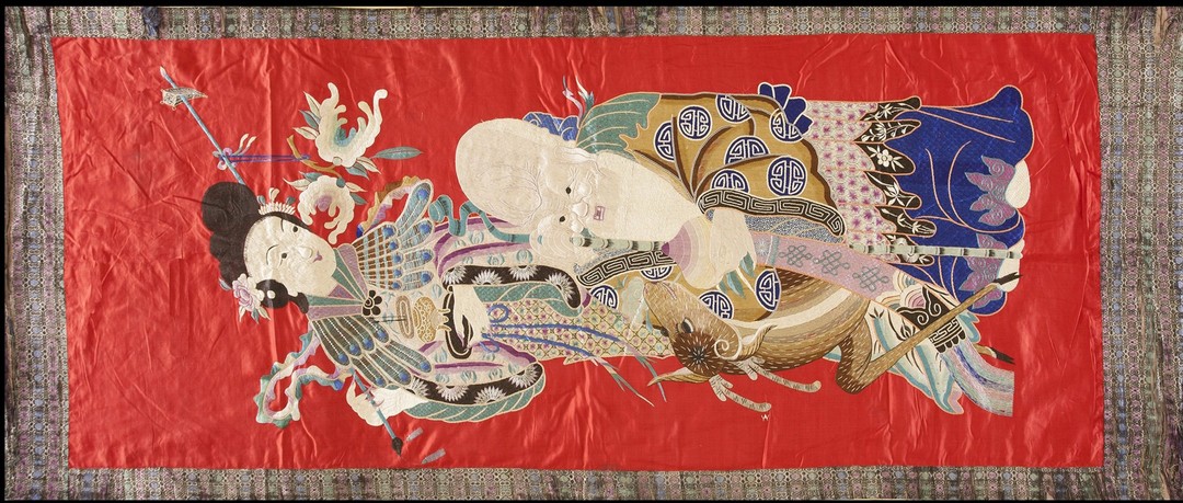 Red color antique animal pictorial pattern chinese textile art