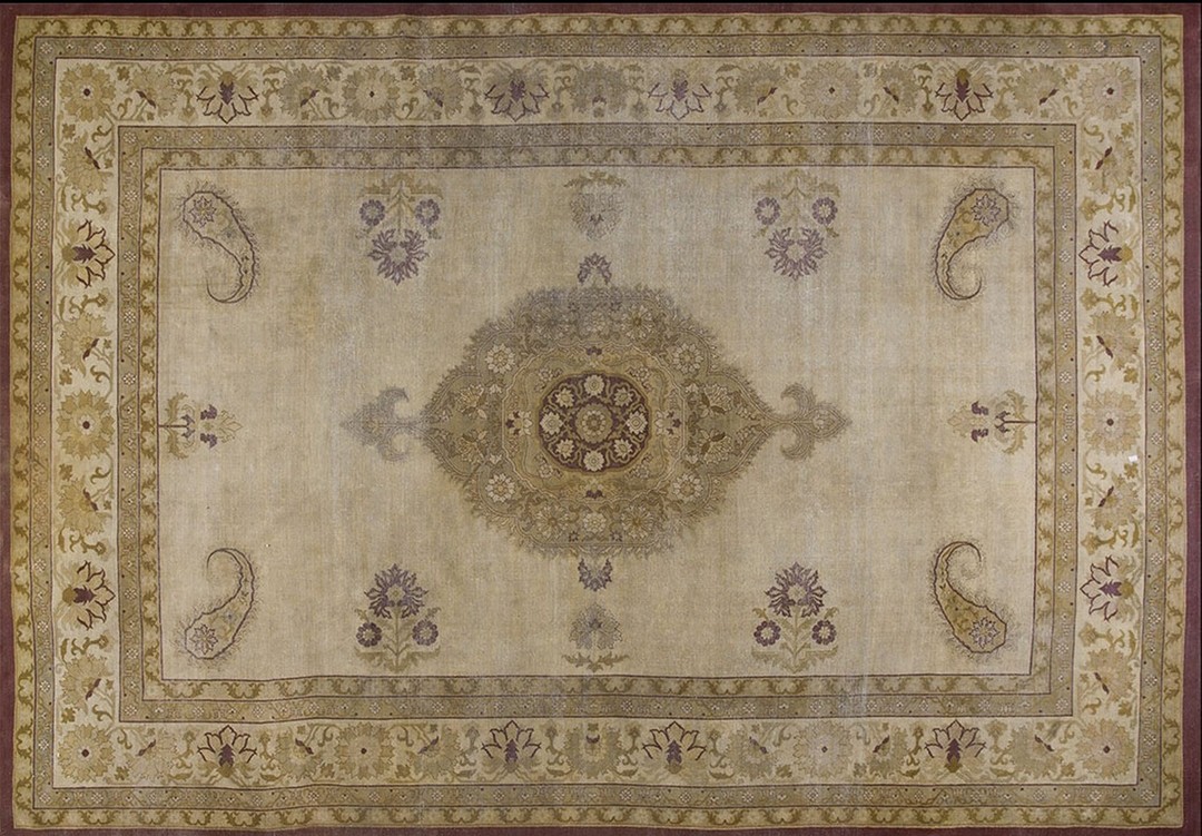Ivory room size antique indian paisley design amritsar rug