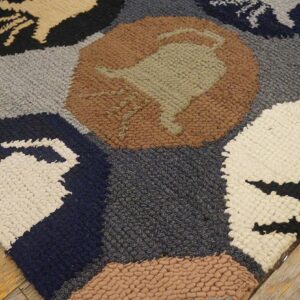 Antique American Hooked Rug 3'1"×8'9" Long Format, Hand-Hooked Wool - detail view 2