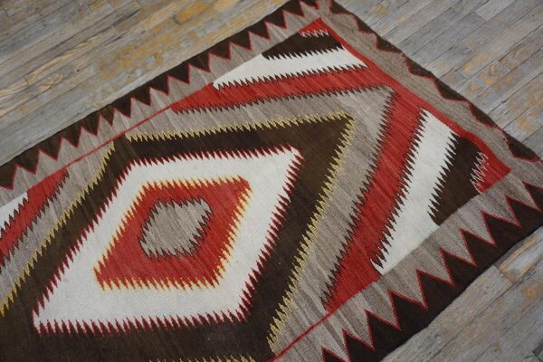 Antique american navajo carpet 3'6"ã—5'9" grey & chocolate brown, 1930s - detail view 7
