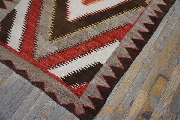 Antique american navajo carpet 3'6"ã—5'9" grey & chocolate brown, 1930s - detail view 8