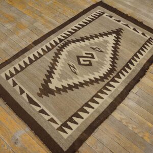 Antique American Navajo Two Grey Hills Carpet 2'4"×4'3" Grey & Chocolate Brown, 1930s - detail view 1