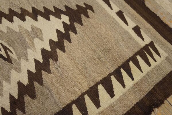 Antique american navajo two grey hills carpet 2'4"×4'3" grey & chocolate brown, 1930s 7 Antique american navajo two grey hills carpet 2'4"×4'3" grey & chocolate brown, 1930s - detail view 6