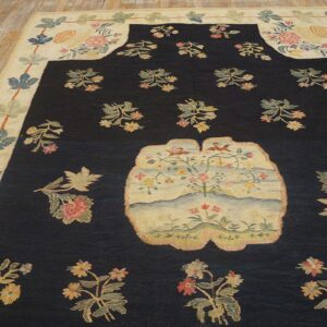 Antique Bessarabian Flat-Weave Carpet 7'3"×11'4" Black Medallion, Ivory Border, 18th Century / Circa 1750 - detail view 5