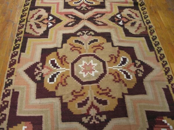 Antique bessarabian flat-weave carpet 5'2"×13'7" dusty rose & olive, circa 1925 - detail view 3