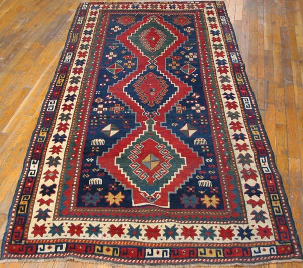 Antique caucasian kazak rug 4'×7'7" blue medallion design, 1890s 6 Antique caucasian kazak rug 4'×7'7" blue medallion design, 1890s - detail view 5