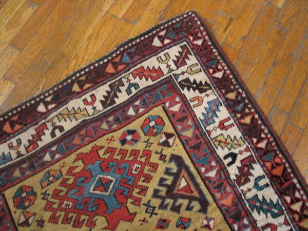 Antique caucasian kuba rug, hand-knotted tribal composition - detail view 5