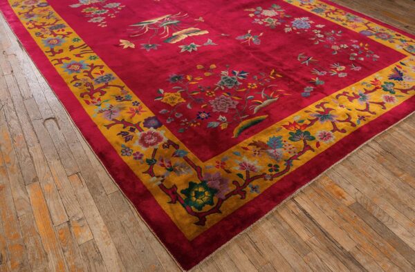 Antique chinese art deco carpet 8'10"×11'4" fuchsia field, gold border, floral design, 1920s - detail view 3