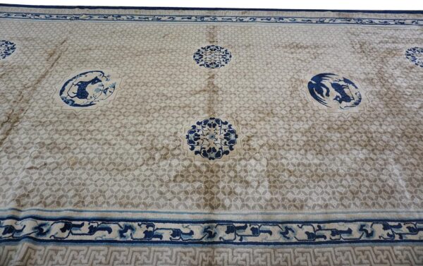 Antique chinese gallery carpet 8'8"×18' beige field, animal geometric design, 1920s - detail view 8