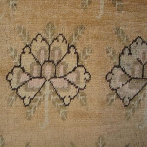 Antique Chinese Khotan-Style Rug, Beige Background, Hand-Knotted Wool - detail view 1