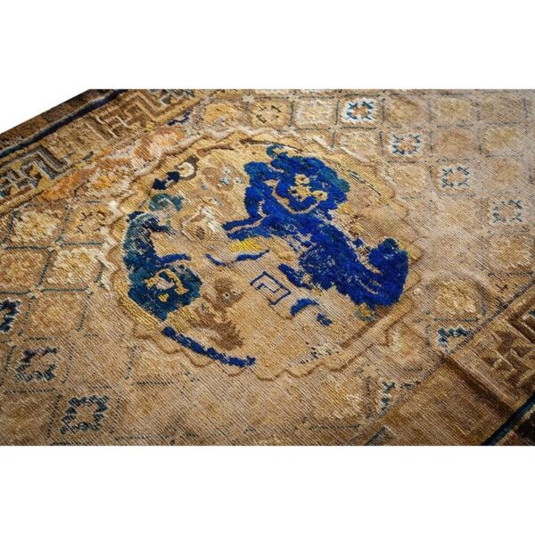 Antique chinese ningxia rug 3'8"×6'8" camel/yellow ground, geometric foo dog design, 1880s - detail view 2