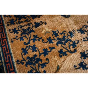 Antique Chinese Ningxia Rug 5'10"×10' Ivory Field, Beige Medallion with Greek Key, 1880s - detail view 7