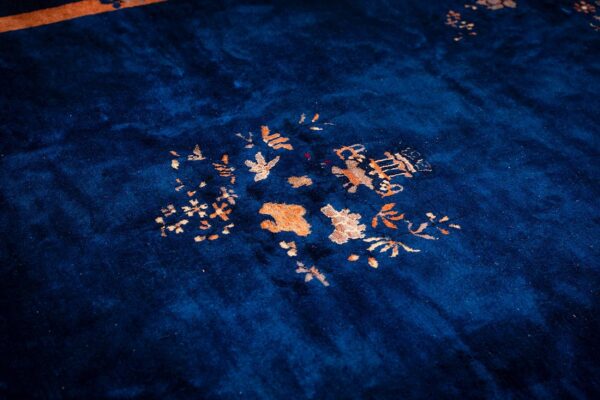 Antique chinese peking carpet 8'2"×9'10" blue open field, floral bird design, 1920s - detail view 8