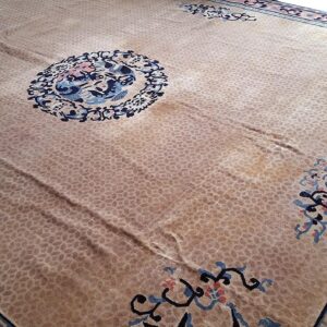 Antique Chinese Rug, Hand-Knotted Wool, Chinese Decorative Tradition - detail view 3