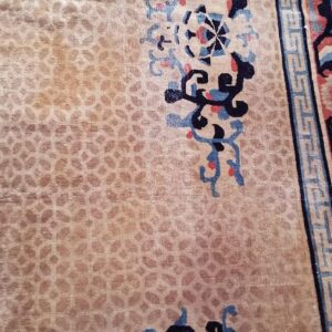 Antique Chinese Rug, Hand-Knotted Wool, Chinese Decorative Tradition - detail view 4