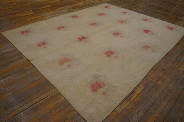 Antique english needlepoint carpet 8'2"×10'3" ivory four-star design, circa 1920 - detail view 2