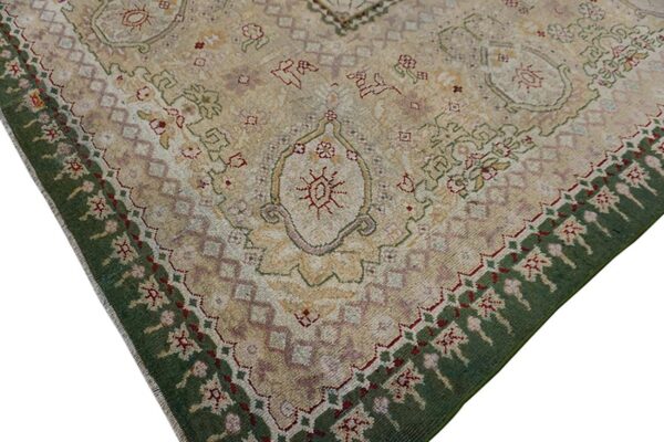 Antique indian amritsar carpet 12'×14'9" green field, soft yellow border, 19th century - detail view 9
