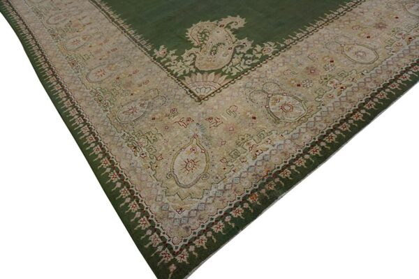 Antique indian amritsar carpet 12'×14'9" green field, soft yellow border, 19th century - detail view 2