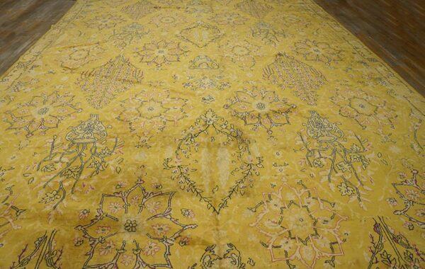 Antique indian carpet 11'×22'4" yellow herati design, hand-knotted wool, circa 1920 7 Antique indian carpet 11'×22'4" yellow herati design, hand-knotted wool, circa 1920 - detail view 6