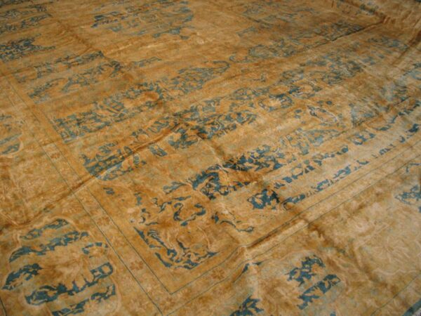 Antique indian lahore carpet 14'×23' blue medallion, soft yellow border, circa 1920 - detail view 1