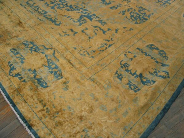 Antique indian lahore carpet 14'×23' blue medallion, soft yellow border, circa 1920 - detail view 2