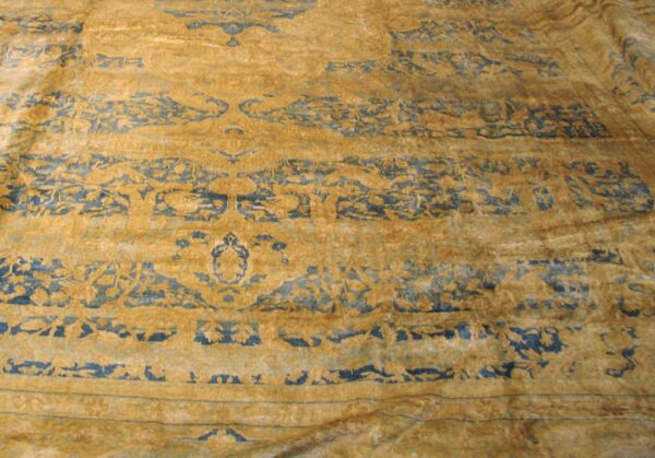 Antique indian lahore carpet 14'×23' blue medallion, soft yellow border, circa 1920 - detail view 3