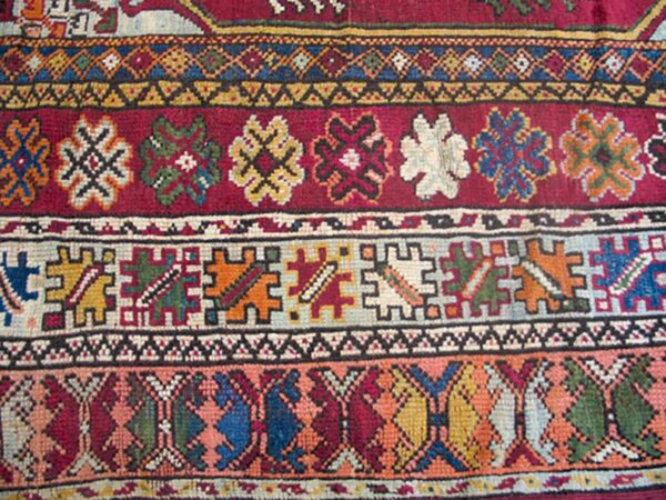 Antique moroccan rabat carpet 6'8"×9'6" red medallion, hand-knotted wool, 1900s 7 Antique moroccan rabat carpet 6'8"×9'6" red medallion, hand-knotted wool, 1900s - detail view 6