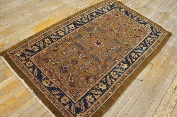 Antique n. W. Persian heriz rug 3'7"×5'9" camel field, dark blue border, floral, circa 1920 8 Antique n. W. Persian heriz rug 3'7"×5'9" camel field, dark blue border, floral, circa 1920 - detail view 7