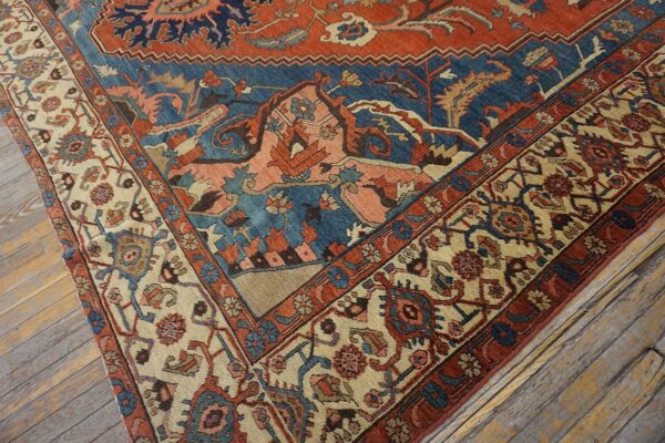 Antique n. W. Persian serapi carpet 11'10"ã—15'10" rust field, tan border, red medallion, 1890s - detail view 9