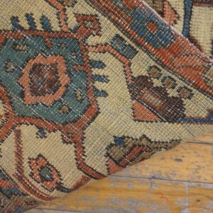 Antique N.W. Persian Serapi Carpet 11'10"Ã—15'10" Rust Field, Tan Border, Red Medallion, 1890s - detail view 14