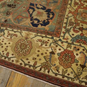 Antique N.W. Persian Serapi Carpet 11'6"×15'10" Salmon Rose Medallion, 1880s - detail view 7