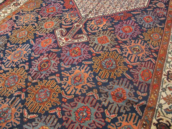 Antique persian bibikabad carpet 7'6"×17'4" dark blue medallion, ivory border, circa 1920 - detail view 4