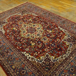 Antique Persian Isfahan Carpet 4'11"Ã—7'5" Red Rust & Blue, Hand-Knotted Wool, 1930s - detail view 3
