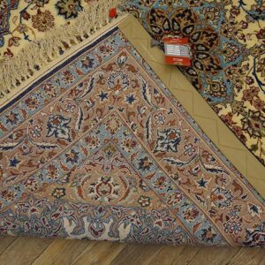 Antique Persian Isfahan Rug 3'7"Ã—5'4" Hand-Knotted, Central Persia - detail view 3