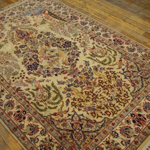 Antique Persian Isfahan Rug 3'6"Ã—5'6" Hand-Knotted, Central Persia - detail view 2