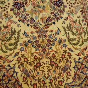 Antique Persian Isfahan Rug 3'6"Ã—5'6" Hand-Knotted, Central Persia - detail view 3