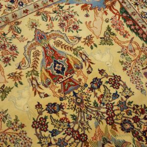 Antique Persian Isfahan Rug 3'6"Ã—5'6" Hand-Knotted, Central Persia - detail view 4