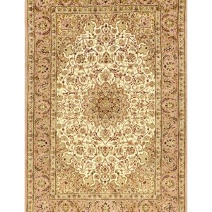 Antique Persian Isfahan Rug 3'5"Ã—5'3" Hand-Knotted, Central Persia - detail view 1