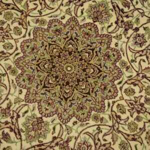 Antique Persian Isfahan Rug 3'8"Ã—5'7" Hand-Knotted, Central Persia - detail view 2